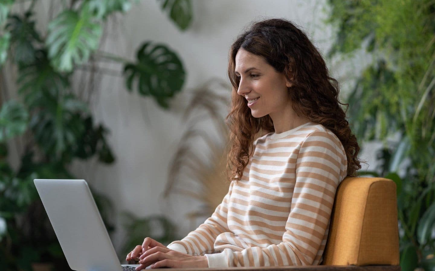 Woman using AI apps