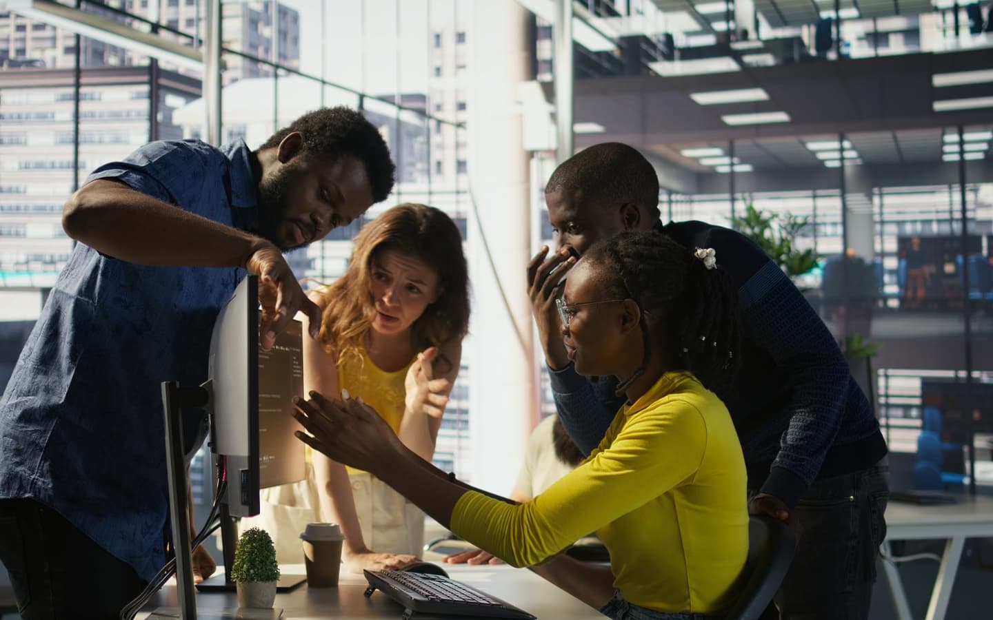 Mensen bespreken de impact van AI op hun bedrijf