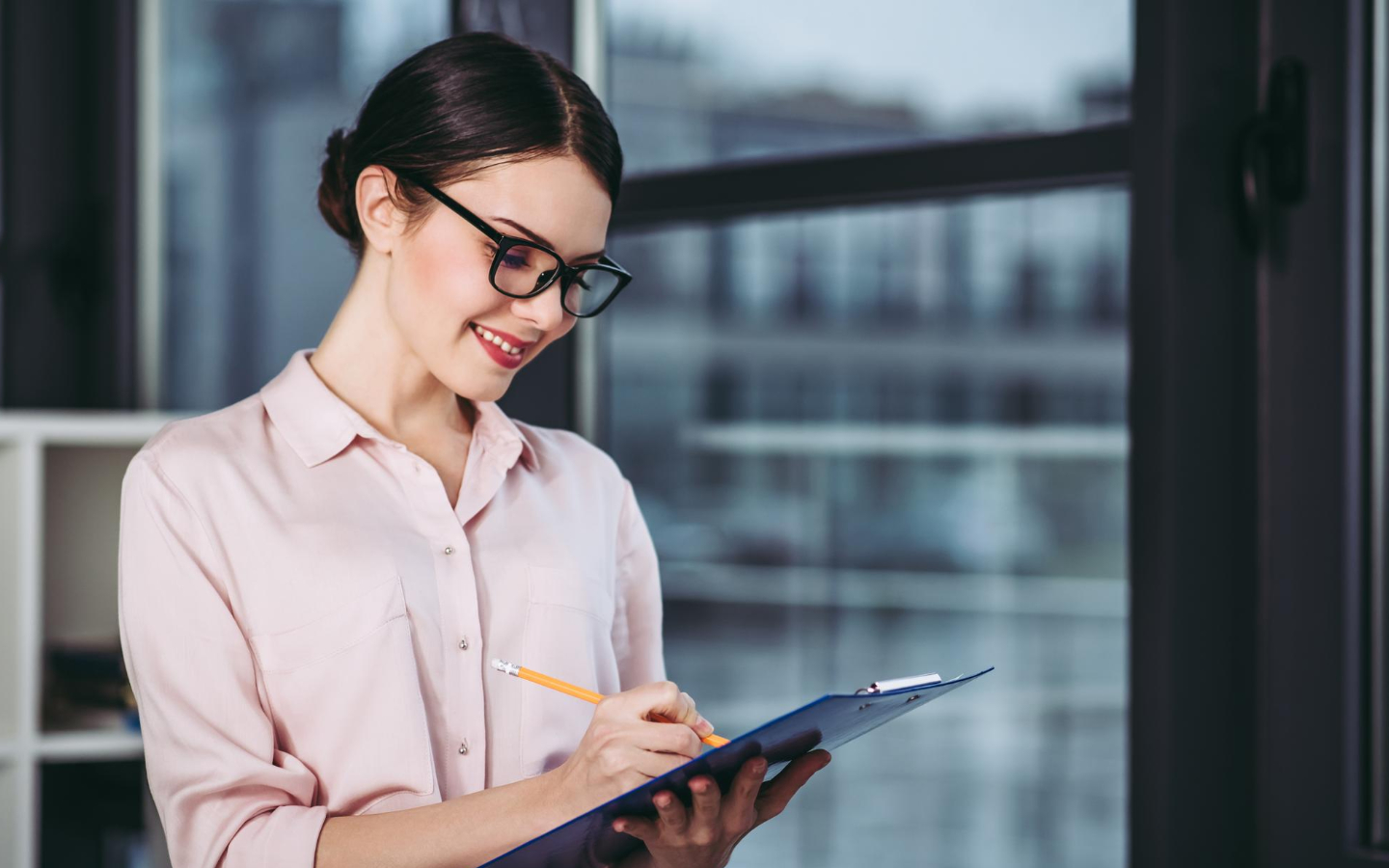 Auditor is using ISO 27001 checklist